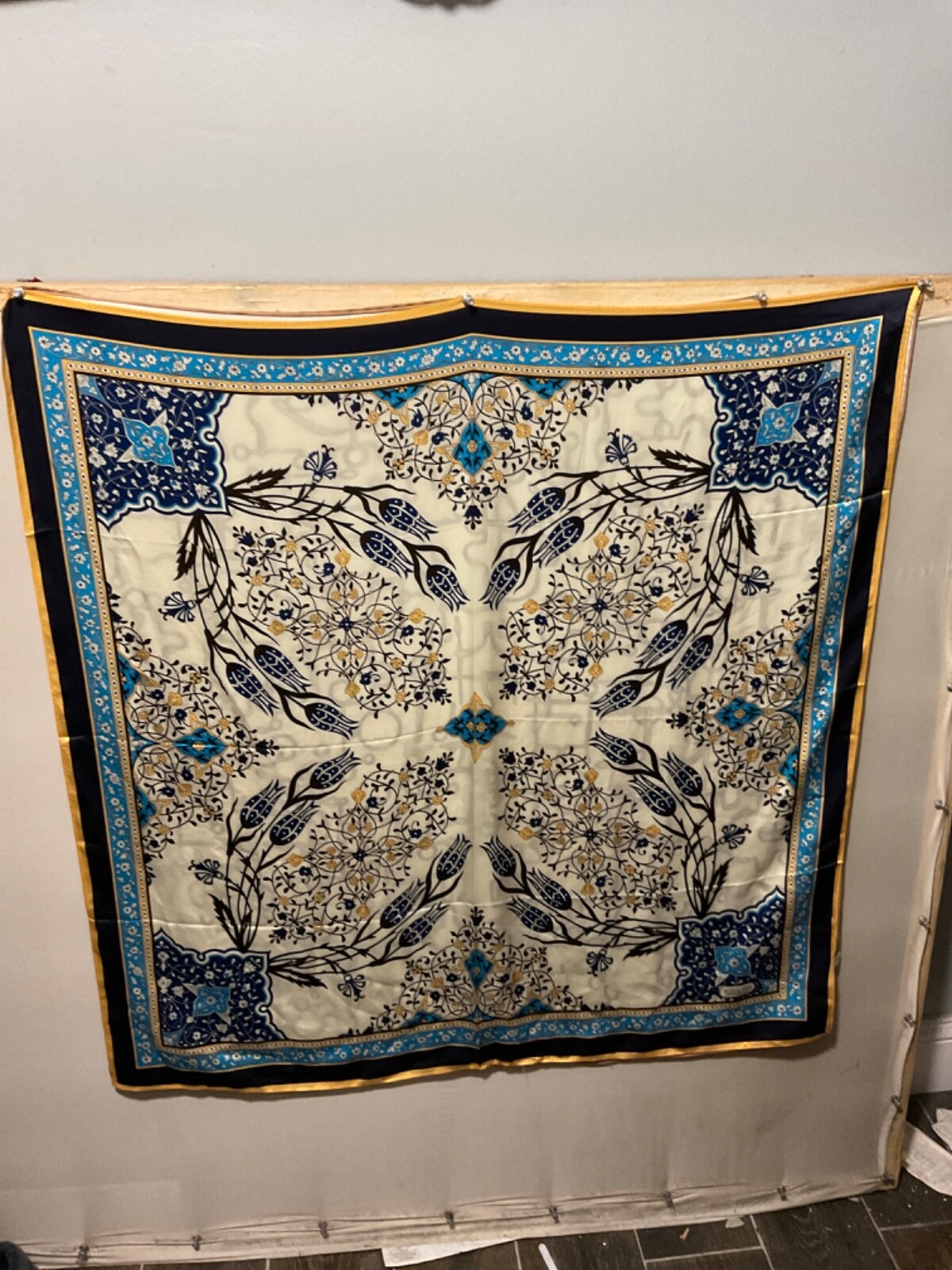 Picture 1 of 1