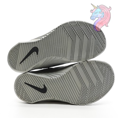 Nike Metcon 6 Gym Training Shoes Metallic Silver Womens Size 8 CV8407 004 - Picture 13 of 14