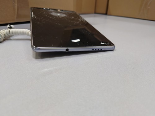 Huawei MediaPad CPN-W09 M3 Lite 8 Tablet Not Working For Parts Defect: Broken - Afbeelding 8 van 17