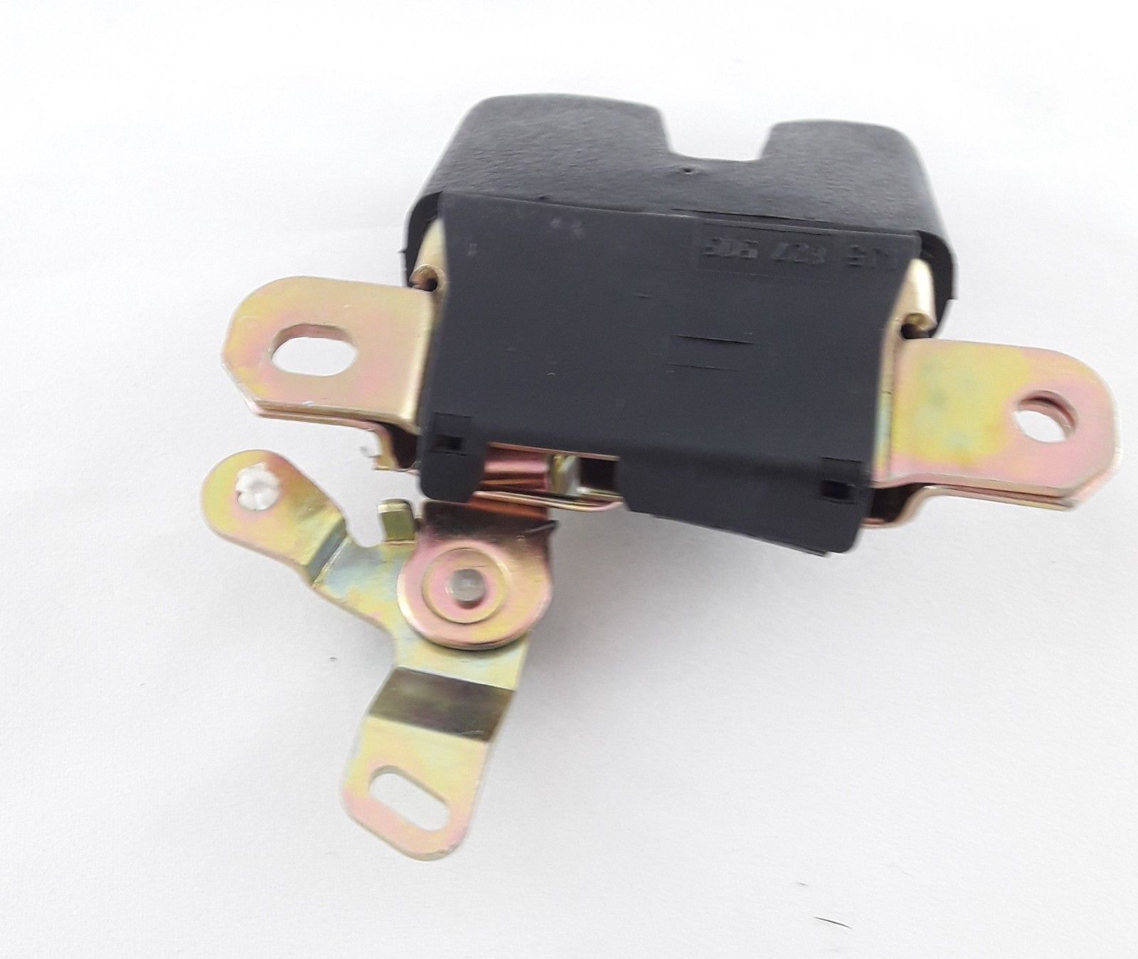 Serrure de coffre robuste avec fermeture fluide pour Passat 3B 3BG