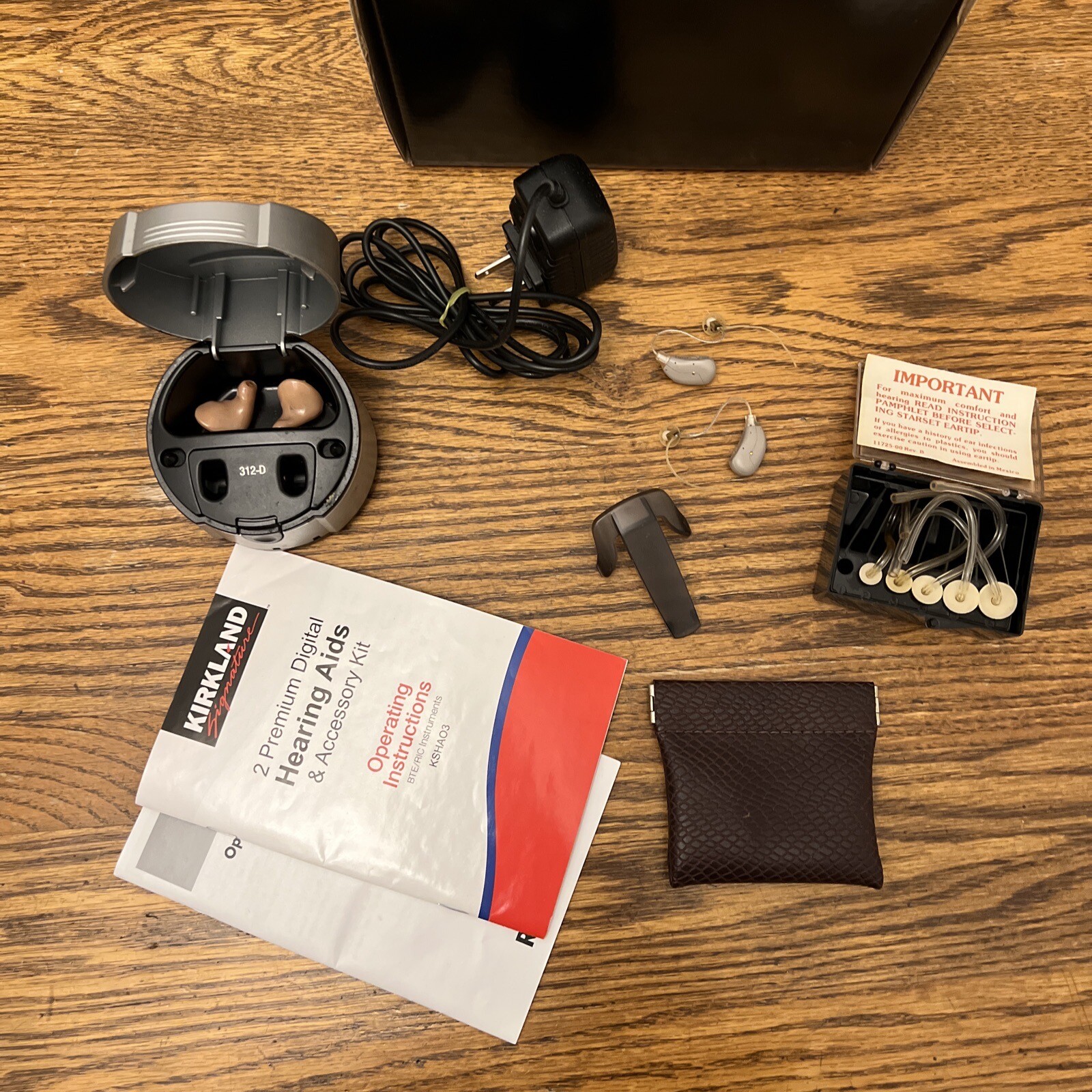 2 KIRKLAND PREMIUM DIGITAL & REXTON HEARING AIDS UNITS KSH803 W / ACCESSORIES eBay