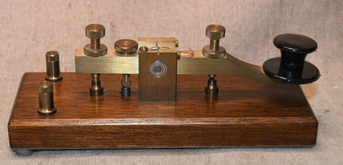 Kent Wood & Brass Straight Key