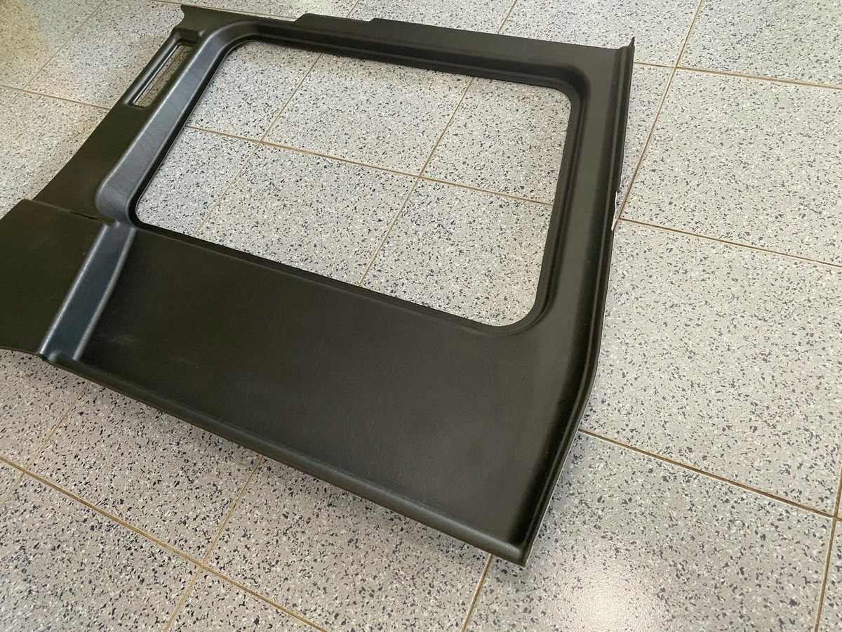 Mercedes G class W463 Rear RH Genuine Windscreen Trim Cover Black