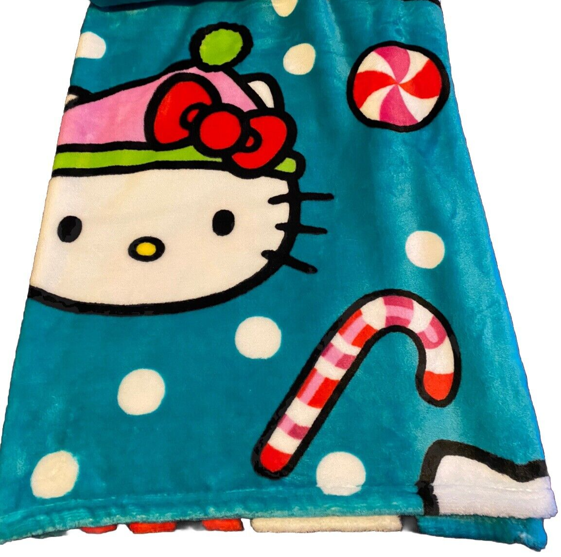 HELLO KITTY, Christmas, Candy Canes, Candies, Snow, 60X70 Plush Throw, NEW