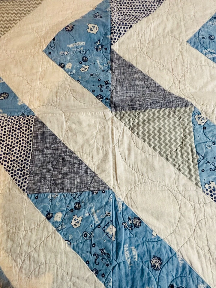 Manta de cuna de retazos hecha a mano azul para bebé niño 43 pulgadas x 58 pulgadas Foto 2 de 4