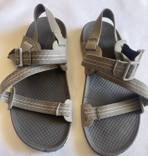 Chaco Sandals Strappy Women’s Size 7 Tan Color Good Condition