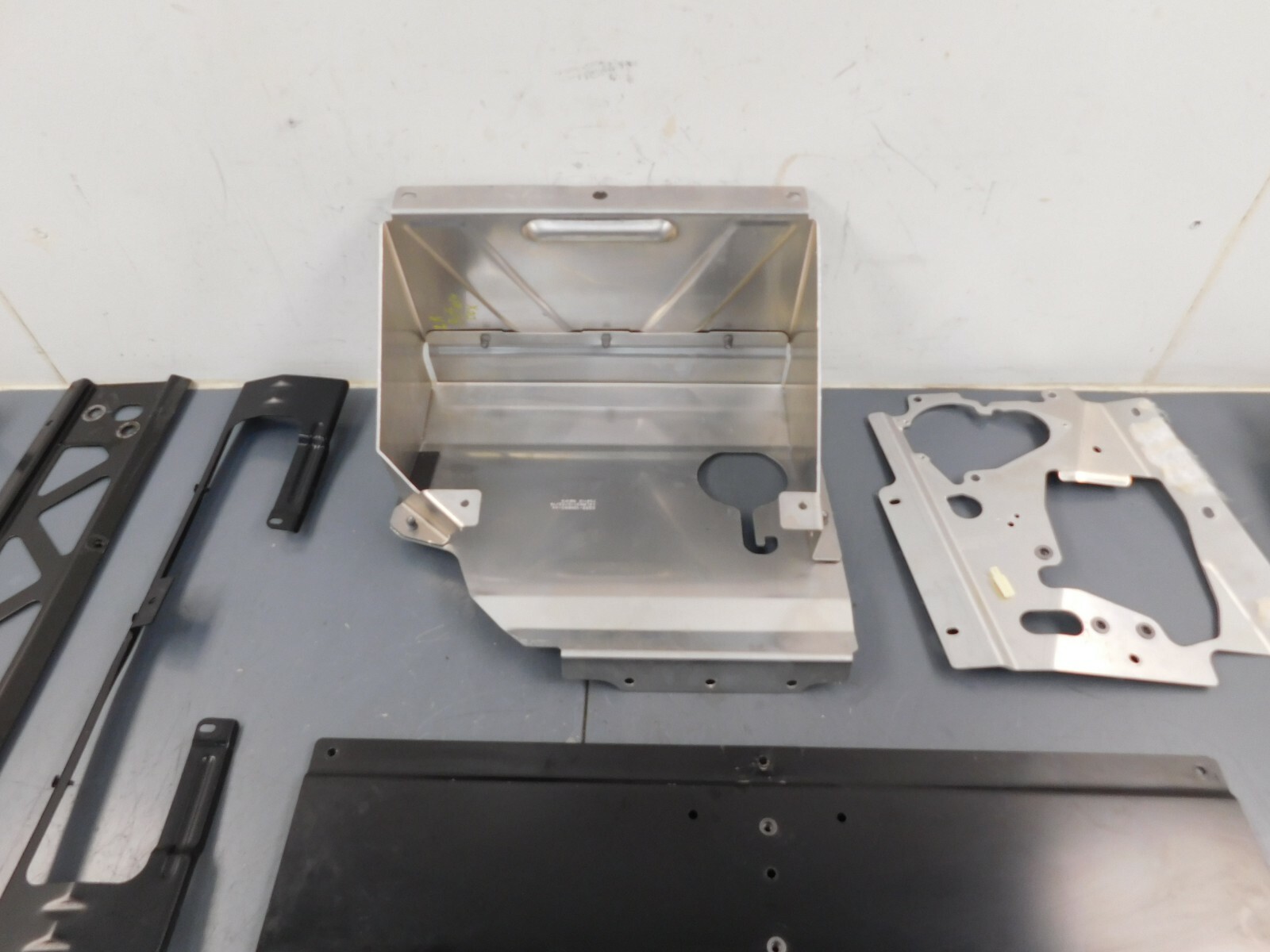 2014 12 - 18 Aston Martin V12 Assorted Brackets #1697 L5  