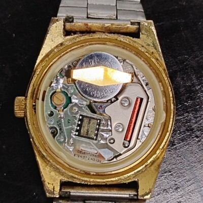 Waltham Classic ゴールド腕時計　ジャンク品 Vintage WALTHAM Watch Mens Gold Tone Stainless Steel Quartz