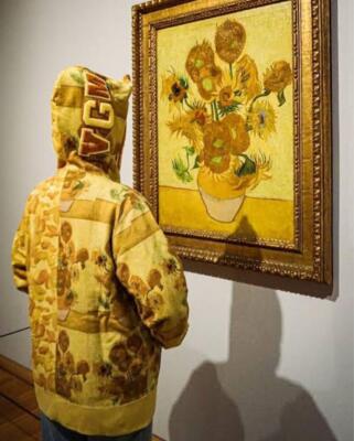 A BATHING APE®︎ × Van Gogh Museum Lサイズ A Bathing Ape x Van Gogh Museum Shark Full Zip Hoodie Yellow