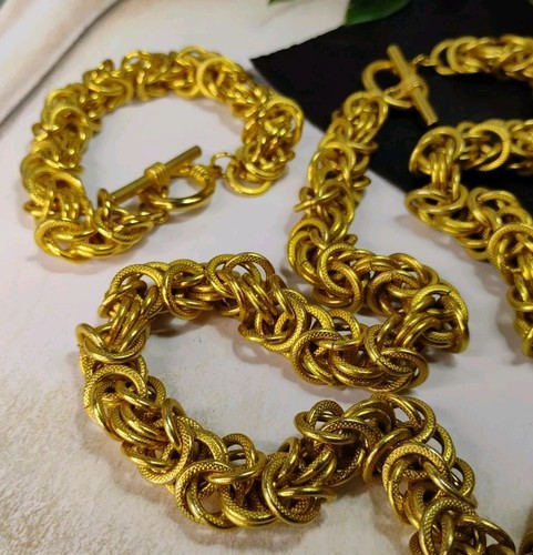 Weighty Unsigned Gold Tone BYZANTINE Link Toggle 28" Necklace AND Bracelet Set! - Picture 5 of 11