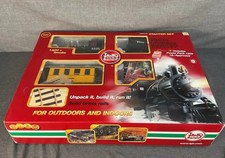 LNIB LGB G Gauge 72324 Rio Grande Starter Set W/ Two Passenger Cars