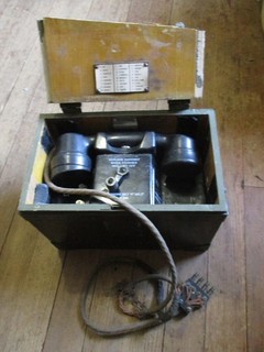 Vintage EE 8 War Time Field Phone Wooden Box Reciever Very Nice!