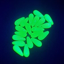 Vintage Uranium Glass Beads - Glowing Green Czech Vaseline Glass Drops - 20 pcs