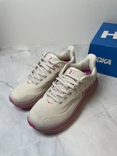 HOKA ONE ONE Clifton 10 Women’s Cushioned Mesh Running Trainers Beige/Pink UK 6