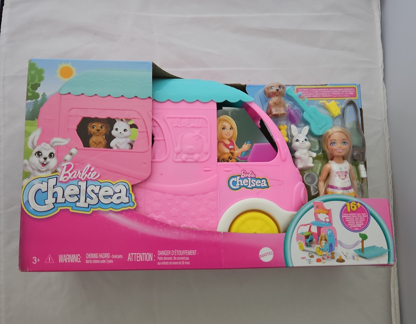 Barbie Camper Chelsea 2-in-1 Playset with 2 Pets & Accessories BNIB BOX DAMAGED