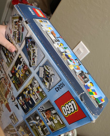 LEGO PARISIAN RESTAURANT 10243 CREATOR, MODULAR *MISB NEW, SEALED*