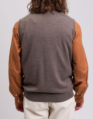 PVP €175 HACKETT Camiseta sin mangas de lana merino talla L patrón pata de gallo hecha en Italia - Imagen 4 de 6