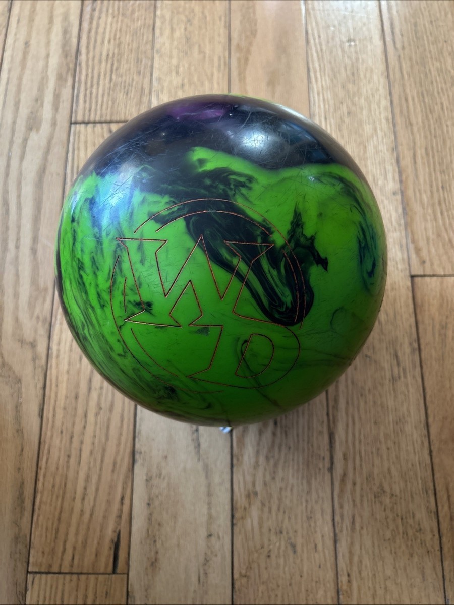 Columbia 300 White Dot Lime Swirl Bowling Ball Made In USA 8lb