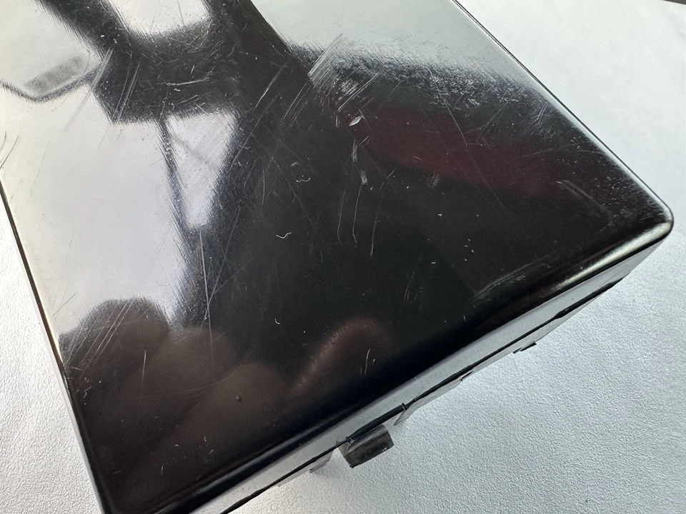 Cubierta interior de caja de fusibles Lincoln Town Car 1987-1989 OEM Foto 3 de 4