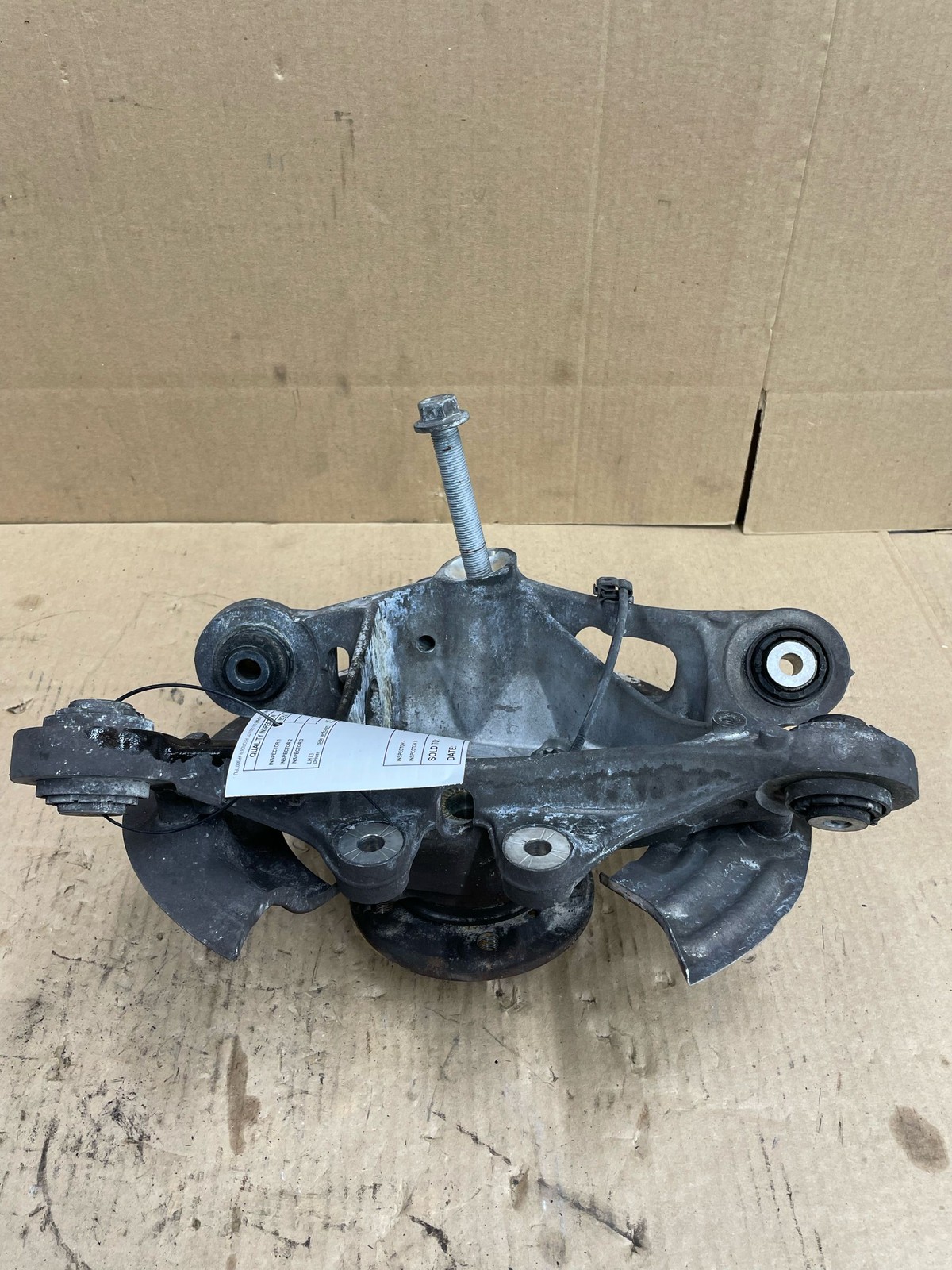 2014-2020 BMW I8 OEM 1.5L AWD REAR LEFT SPINDLE KNUCKLE W/ WHEEL HUB 91K MILES*