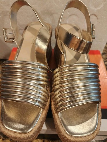 Kenneth Cole New York Women's Shelby Metallic Ankle Strap, NWOB, Size 11M - Picture 2 of 6