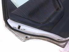 Porte arrière et accessoires Mazda 323