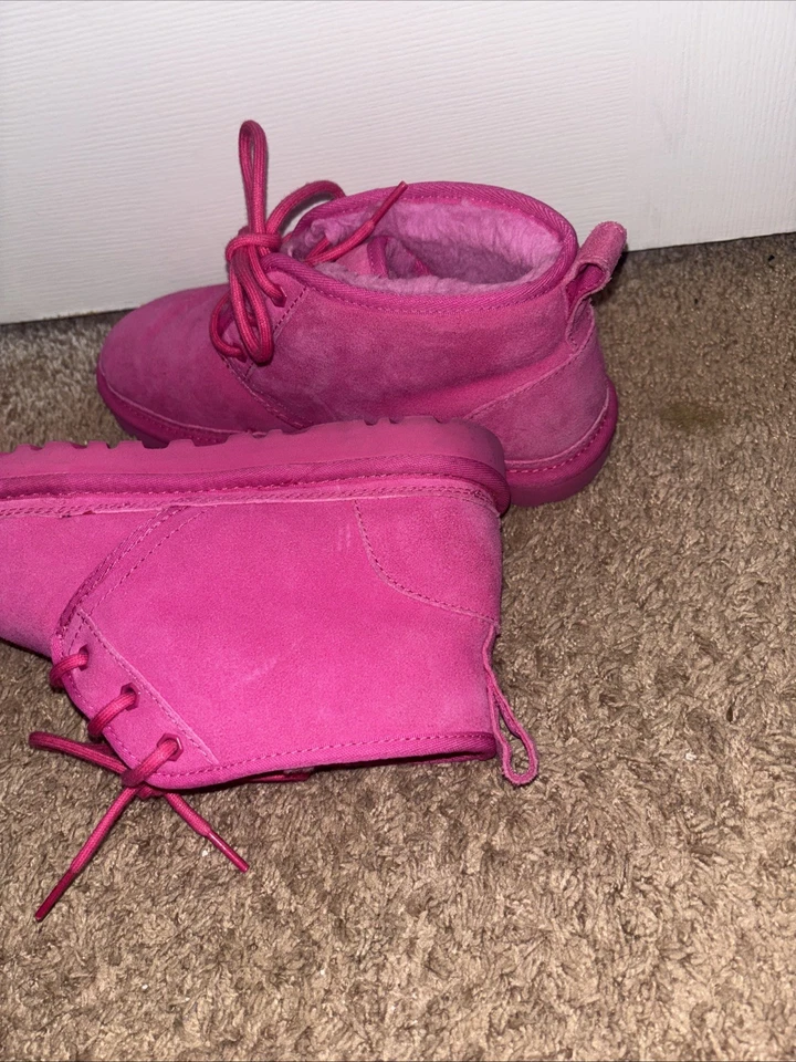 UGG Kids 6,5 Foto 2 de 4