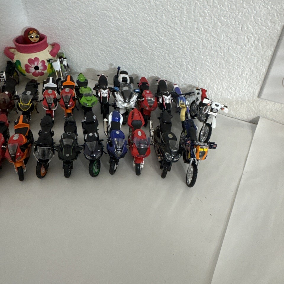 Maisto Racing Bikes and Dirt Bikes eBay