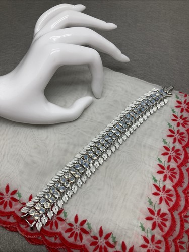 Vintage Signed CORO White Enamel Blue Rhinestone 7” Bracelet 2495
