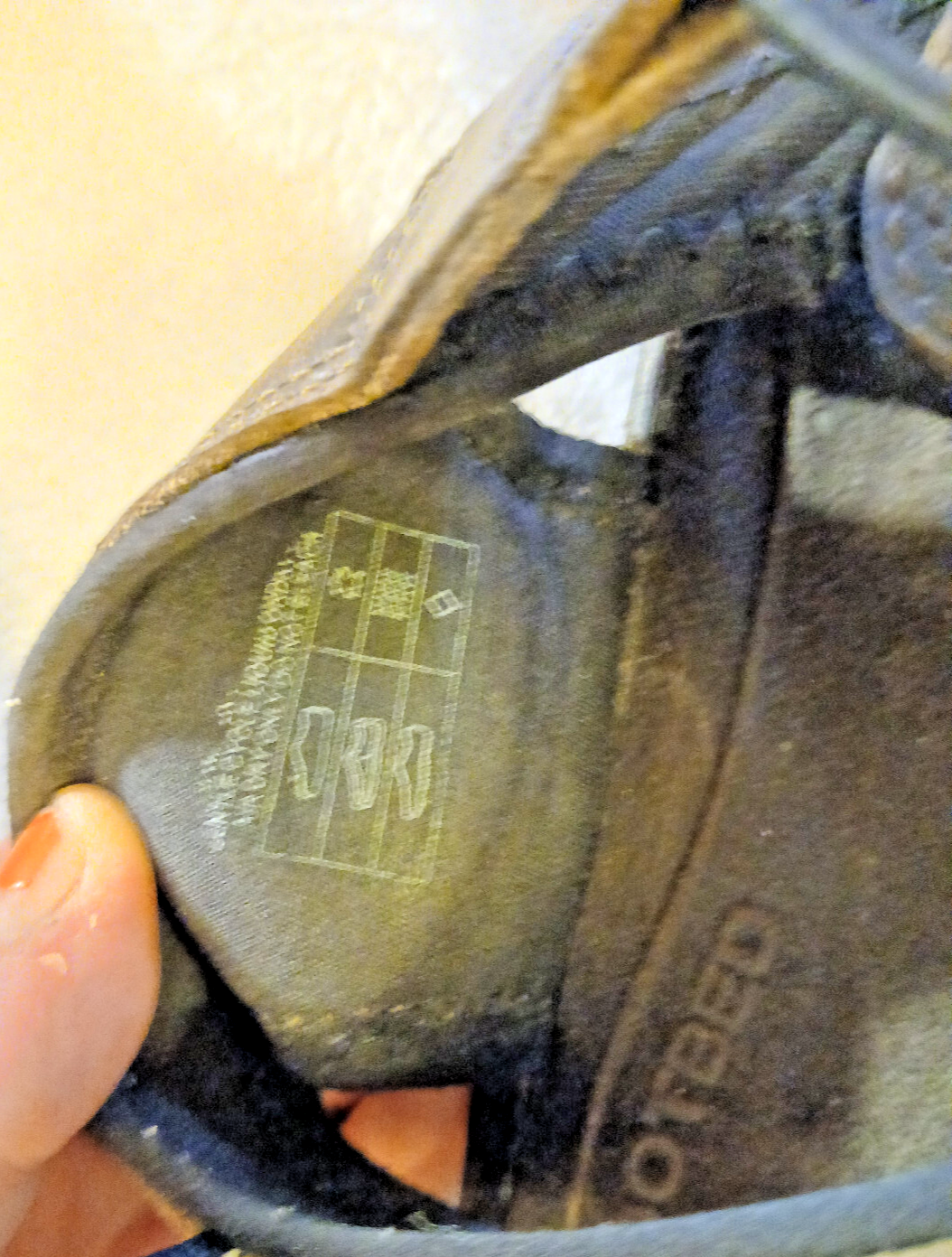 Sandali impermeabili Keen Daytona uomo taglia 9 5 pelle marrone punta aperta scarpe da trekking