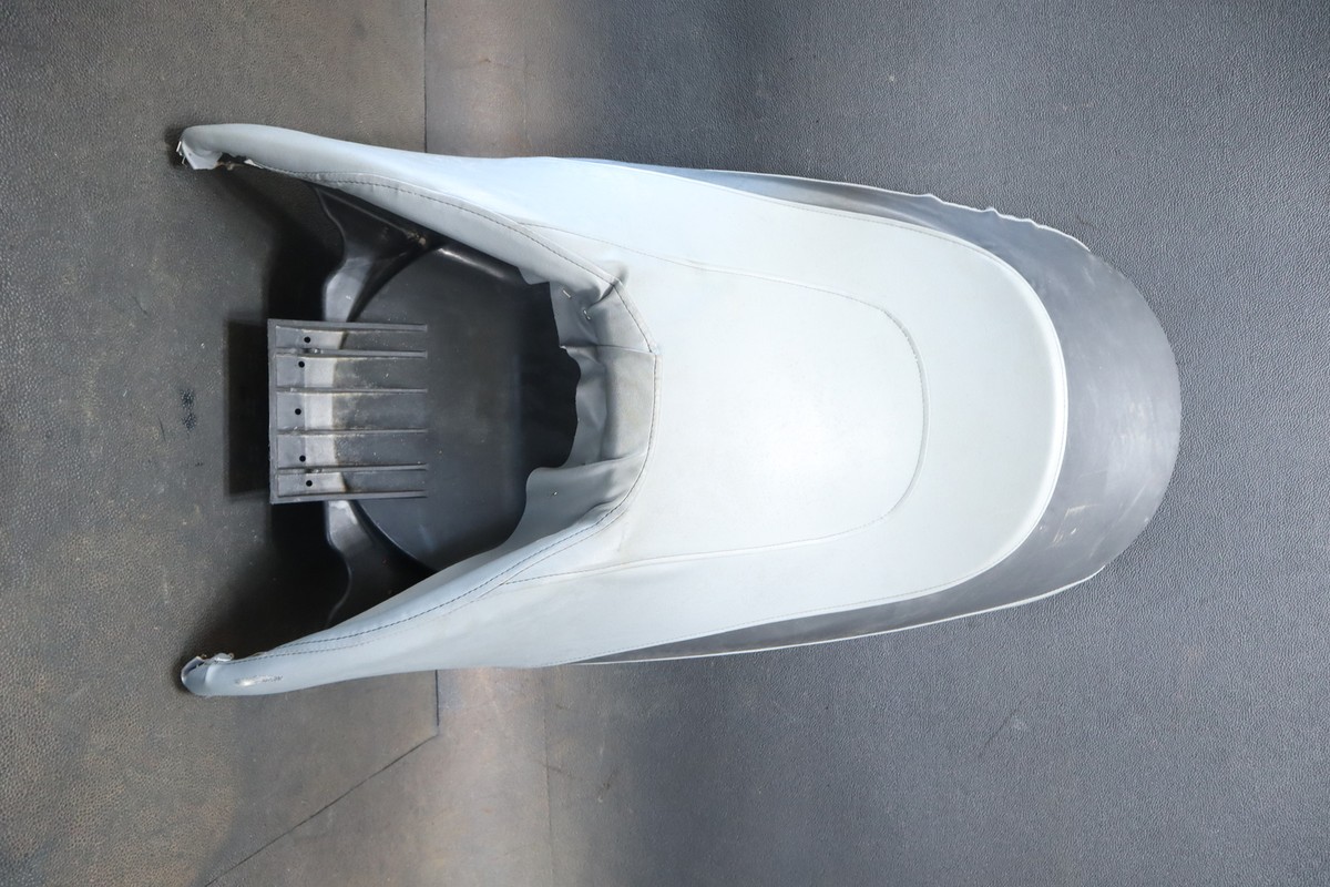 2009 YAMAHA WAVERUNNER FX CRUISER FY1800A HO SEAT SADDLE F1W 2009 YAMAHA WAVERUNNER FX CRUISER FY1800A HO SEAT SADDLE F1W