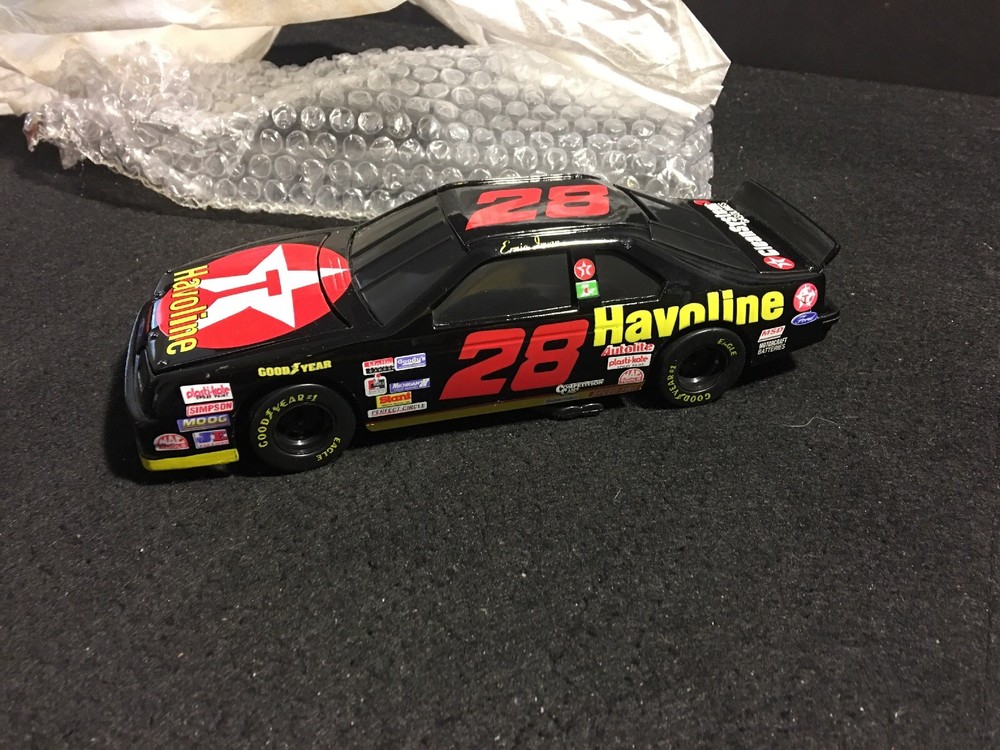 ACTION AUTO RACING COLLECTIBLE NASCAR ERNIE IRVIN 1994 FORD THUNDERBIRD #28 BANK