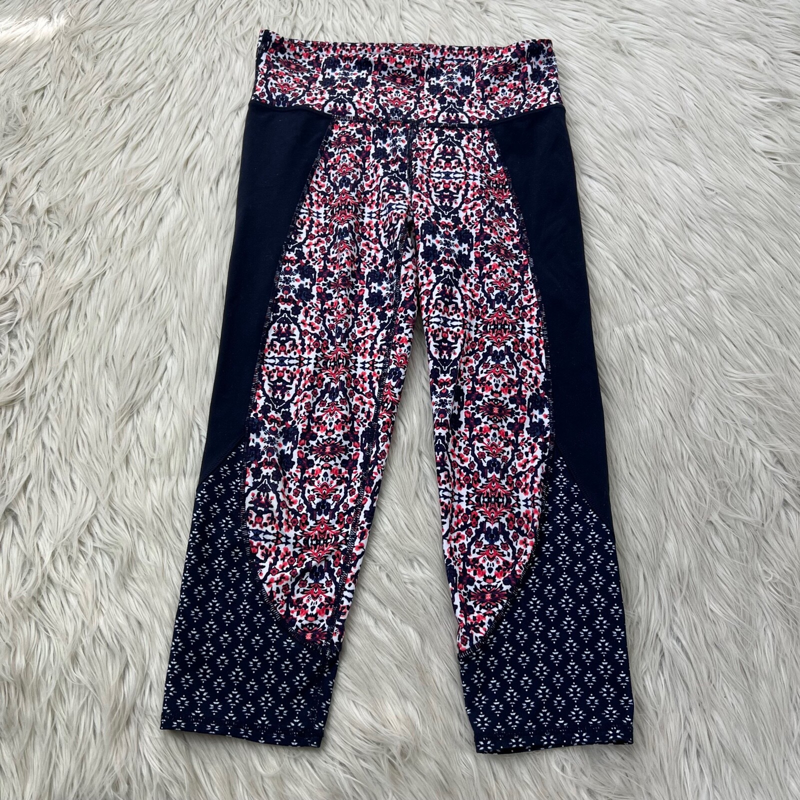 Athleta Women's S Floral Patchwork Chaturanga Cap… - image 1