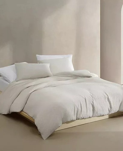 Calvin Klein Seersucker 3 Piece KING Comforter Set Light Beige - Picture 3 of 7