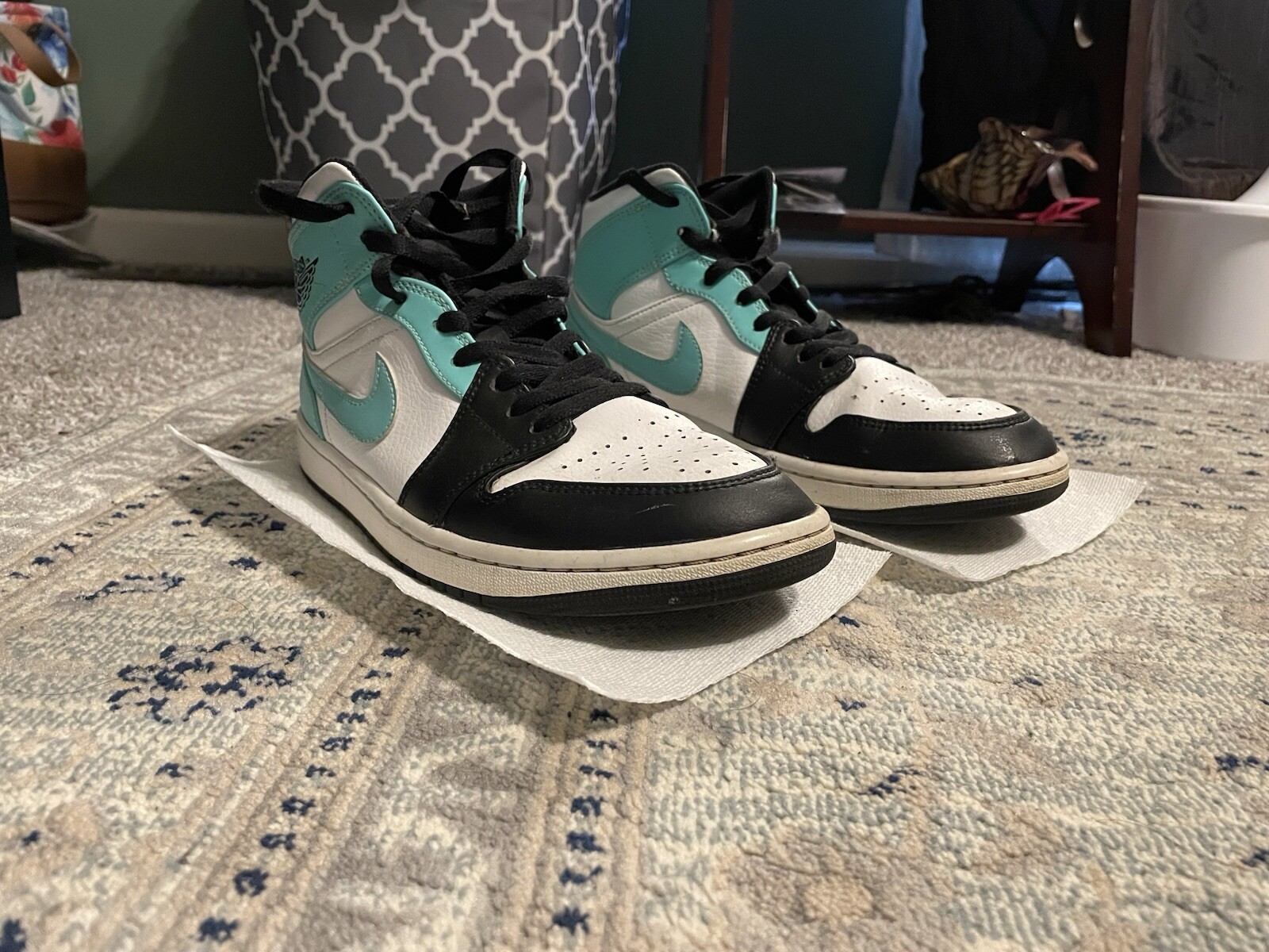 Nike Air Jordan 1 Retro Mid Tropical Twist