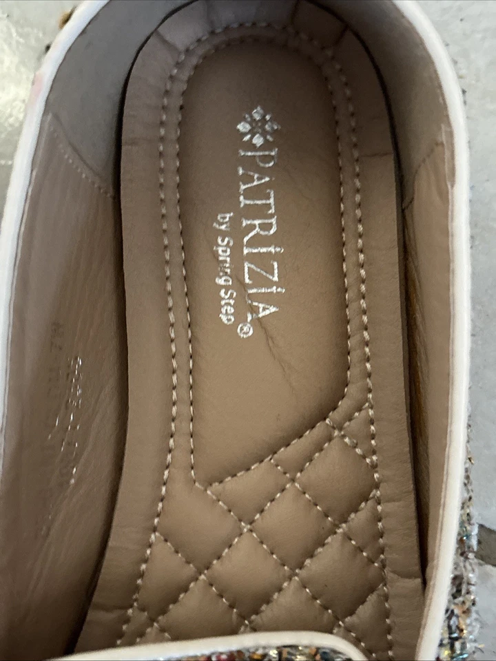 Zapatos planos sin cordones Patrizia By Spring Step para mujer dorados Boucle EE. UU. 7 caprichosos Foto 4 de 4