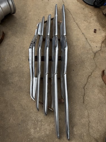USED ORIGINAL 1947 CHEVY CAR GRILLE