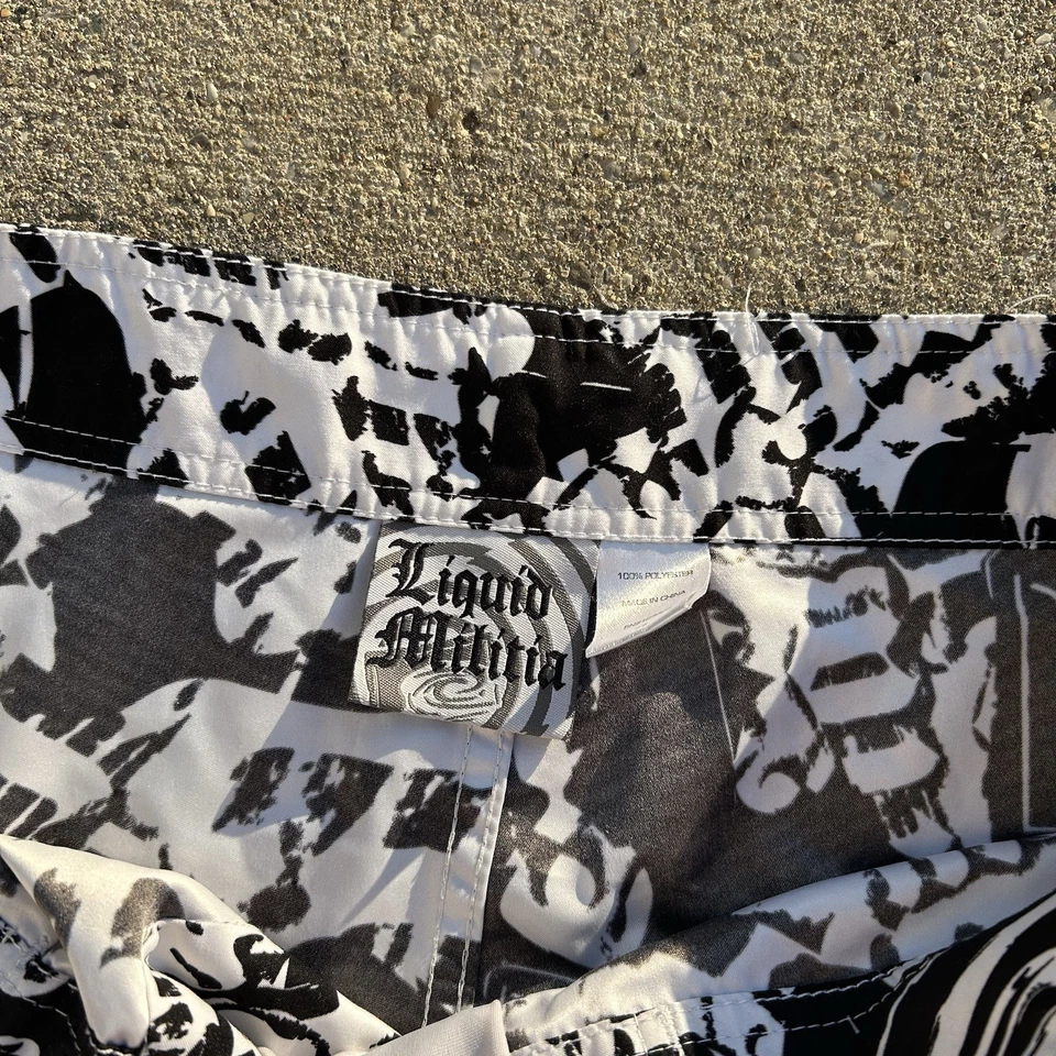 Y2K Liquid Militia Board Shorts Men's 36 Grunge Skater Surf Trunks - Image 4 of 4