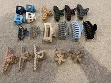 19 Assorted Hair Claw Clips Barely used 