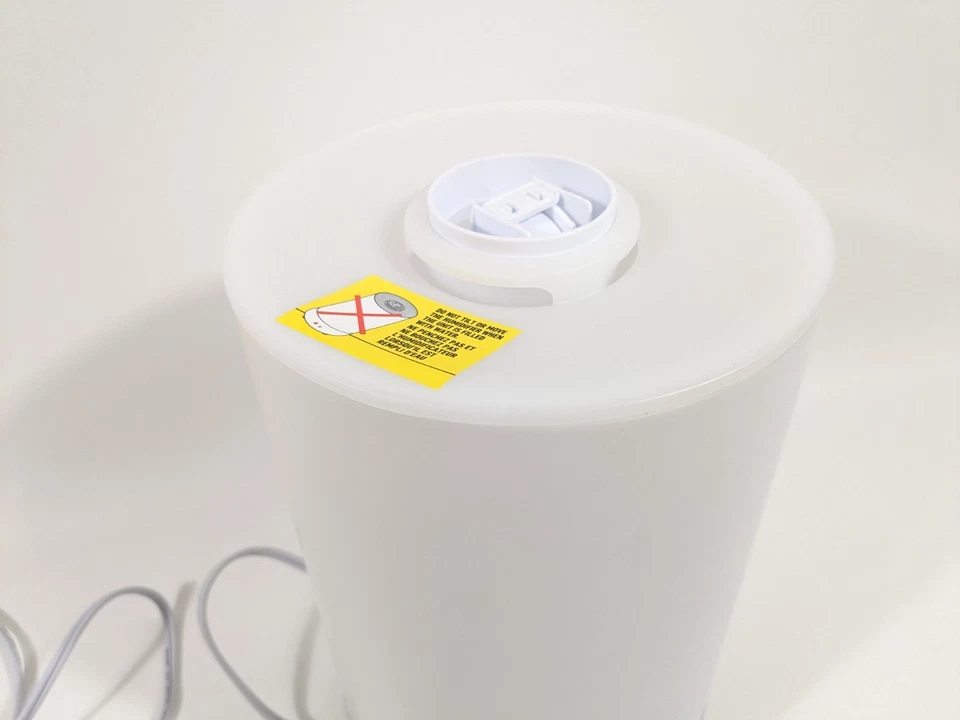 Bell Howell 4L Top Fill Humidifier Color Changing Air Humidifier Quiet - Image 2 of 4