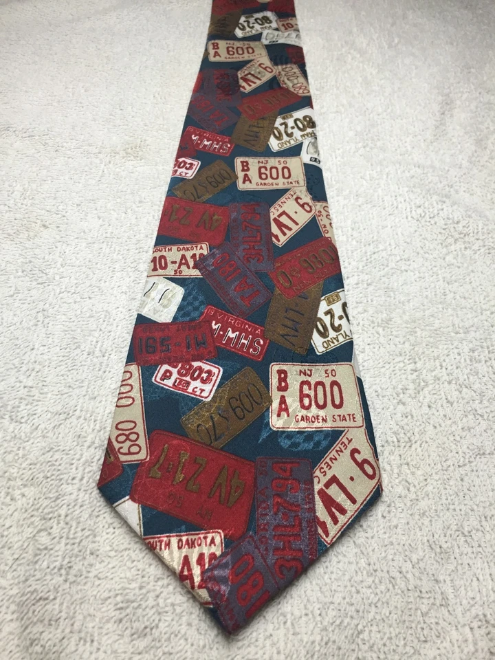 MATRÍCULAS DE CORBATA EMBAJADOR PARA HOMBRE 4 X 58 Foto 2 de 4