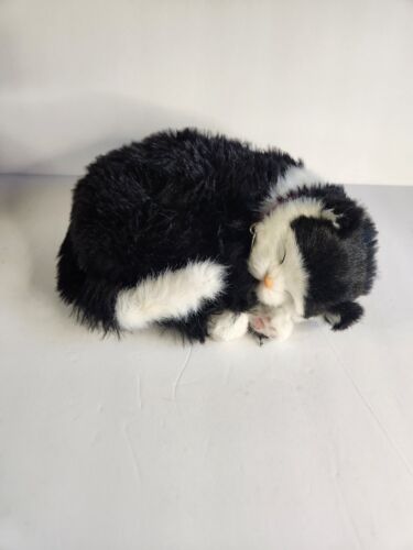 Perfect Petzzz Tuxedo Cat Black & White Realistic Breathing Sleep Stuffed Plush - Afbeelding 1 van 7