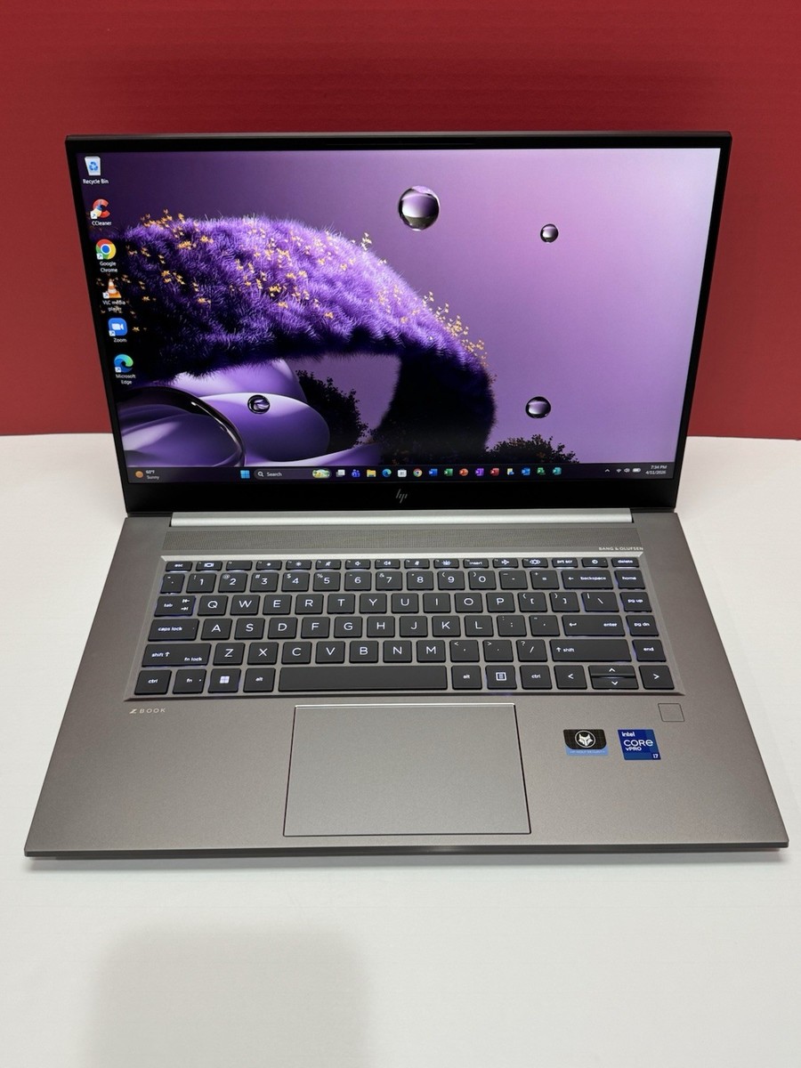 HP ZBOOK Studio 15.6” G8 Mobile Workstation 11th i7 11850H 2.5GHz 