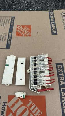 1995-2003 BMW E38 E39 FRONT POWER DISTRIBUTION FUSE BOX HOLDER OEM 61138387544