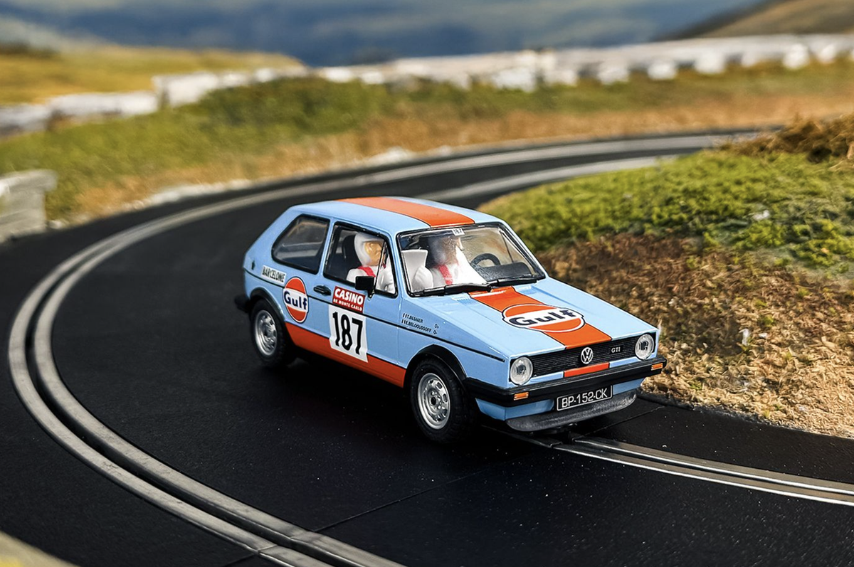 VW Volkswagen Golf Gulf Edition 1:32 Scale Scalextric C4609 | eBay
