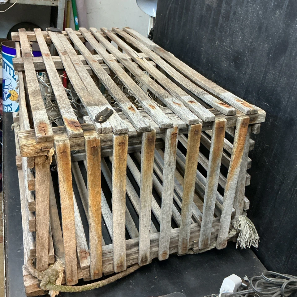 A Vintage Wooden  Round  Top  Lobster Trap 37in x 24in x 16in Hand Made Nautical - image 2 of 4