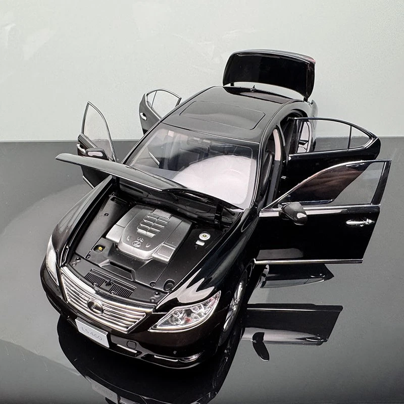 Original 1:18 Lexus LS460 Simulación Aleación Coche Modelo Edición Limitada Regalo Foto 3 de 4