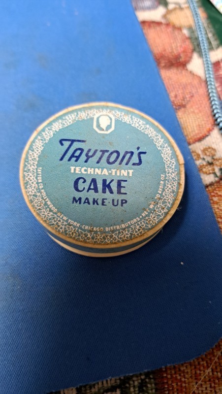 Antique 3 Tayton's Cake Make Up Cardboard 10 cent sz rounds Hollywood powderpuff