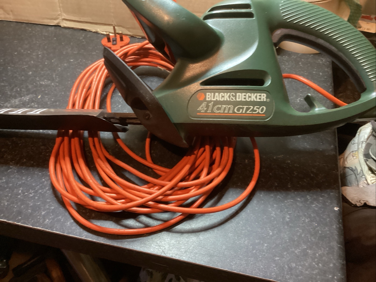 Black And Decker Gt350 /41 Cm Hedgecutter. 380 Watt Good Condition And