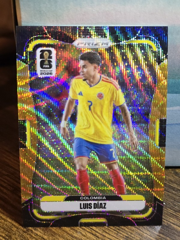 2026 Panini Prizm World Cup Luis Diaz Black And Gold Wave /8